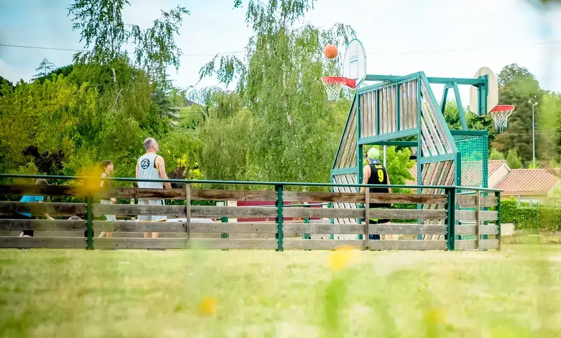 Campsite playground Auch